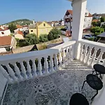 Island Chill One Apartmán Kali
