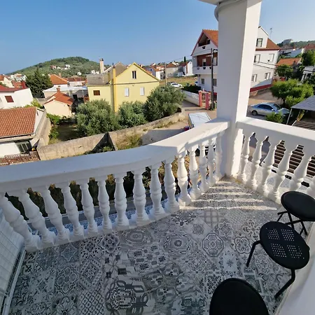 Island Chill One Apartment Kali
