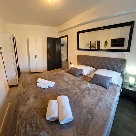 Island Chill One Apartment *