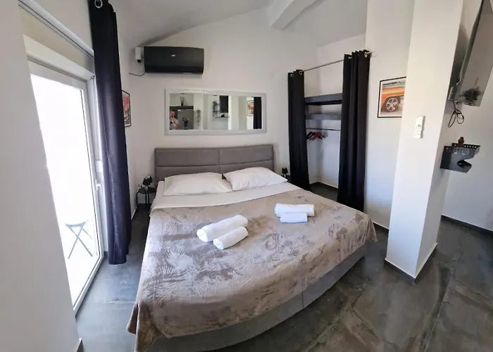 Apartment Island Chill One Kali