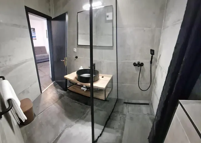 Island Chill One Apartment